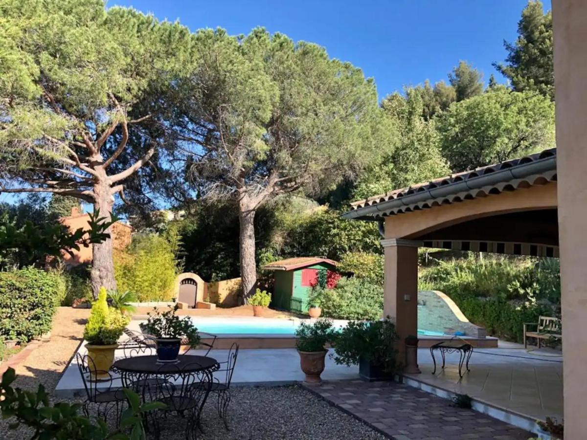 Agreable Chambre D'Hotes Avec Piscine Bed and Breakfast Le Beausset Exterior foto