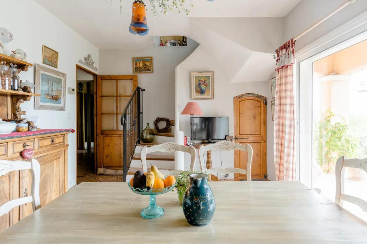 Agreable Chambre D'Hotes Avec Piscine Bed and Breakfast Le Beausset Exterior foto
